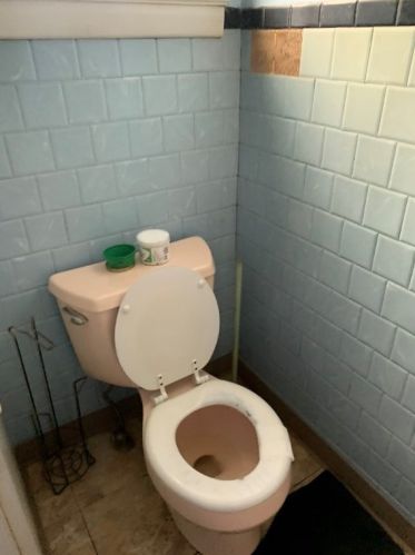 206 Amanda Ave, Pittsburgh PA 15210-2150 exterior