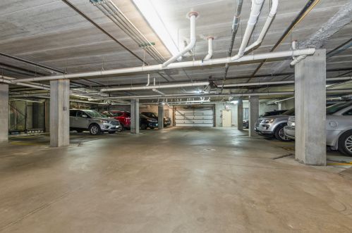 201 Brush Hill Rd, Elmhurst IL  60126-5642 exterior