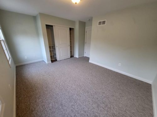 1 Crabapple Ct, Saint Louis MO 63132-3422 exterior