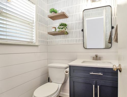 2255 Hillsborough Ct, Concord CA  94520-1658 exterior