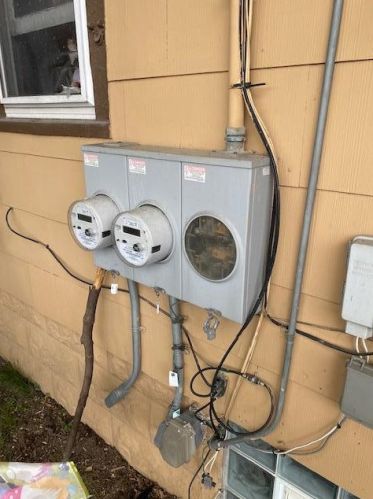 2661 30, Milwaukee WI 53215-2832 exterior