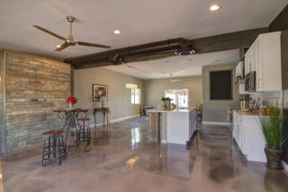 4131 4 Ave, Phoenix AZ  85041-5746 exterior