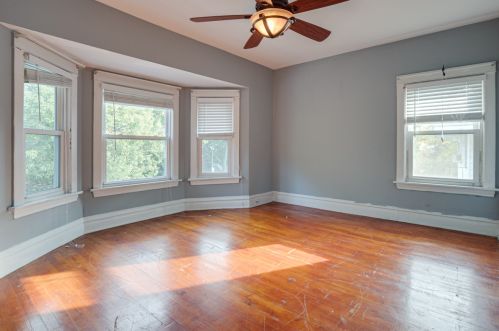 5007 Berteau Ave, Chicago IL 60641-1339 exterior