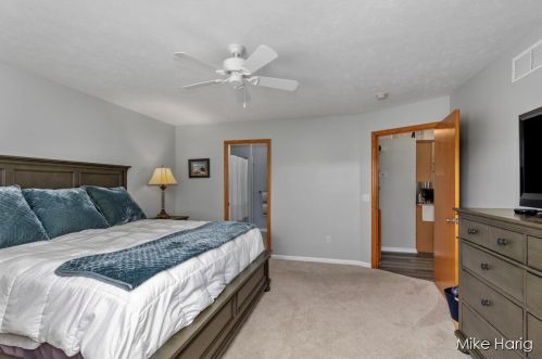 1631 Lisa Dr, Byron Township MI 49315-8122 exterior