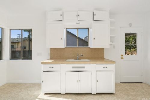 9109 Ramona St, Bellflower CA 90706-6438 exterior