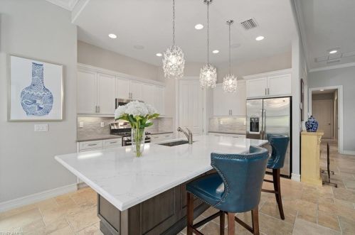 6718 Canwick Cove Cir, Naples FL 34113-3201 exterior