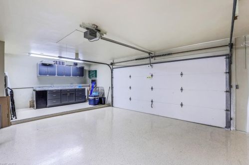 635 Anchor Rode Dr, Naples FL 34103-2716 exterior