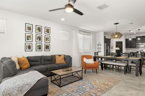 2837 Apollo Rd, Phoenix AZ  85041-5339 exterior