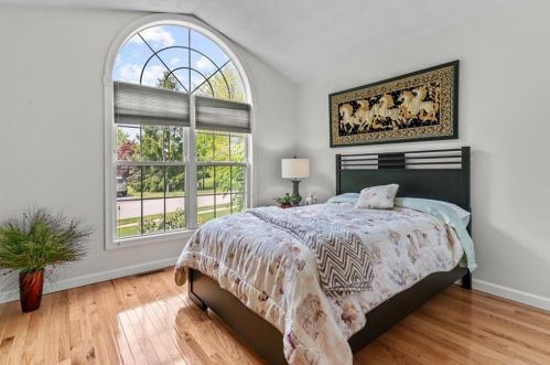 65 Carriage Trl, Middletown RI 02842-7251 exterior