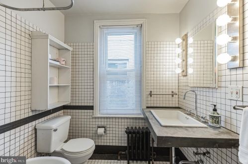 927 Mckean St, Philadelphia PA  19148-2326 exterior