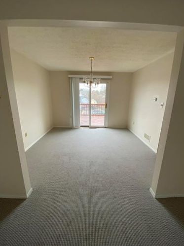 415 Highland Ave, Pittsburgh PA 15206-4233 exterior