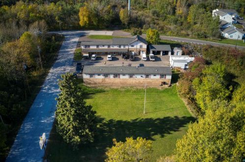 6716 Westgate Blvd, Duluth MN 55807-1985 exterior