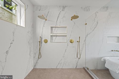 4315 Boone St, Philadelphia PA 19128-5003 exterior