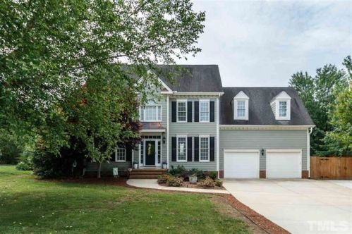 3200 Langston Cir, Apex, NC 27539-6852
