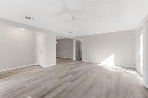 20114 Burle Oak Dr, Humble, TX 77346-1211