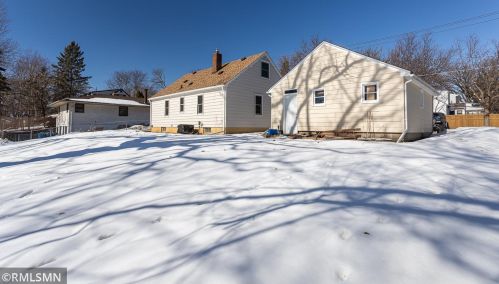 678 Iowa Ave, Saint Paul MN 55106-1015 exterior