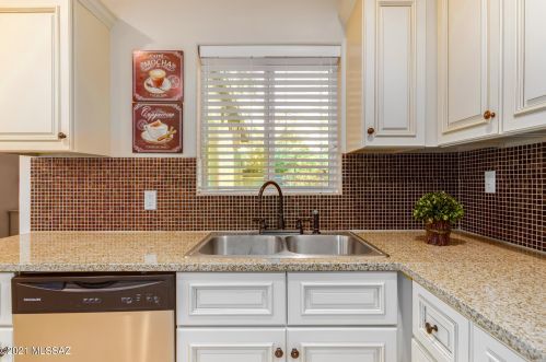 3402 Seneca St, Tucson AZ 85716-3200 exterior