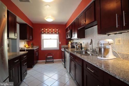 1113 Chiswell Ln, Silver Spring MD  20901-1118 exterior