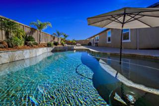 343 Tom Mcguinness Jr Cir, Fallbrook, CA 92028-2623