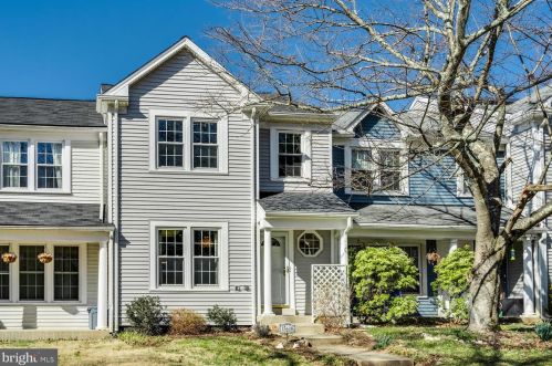 15618 Cliff Swallow Way, Rockville, MD 20853-1486