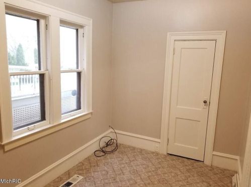 340 National Ave, Grand Rapids MI 49504-5553 exterior