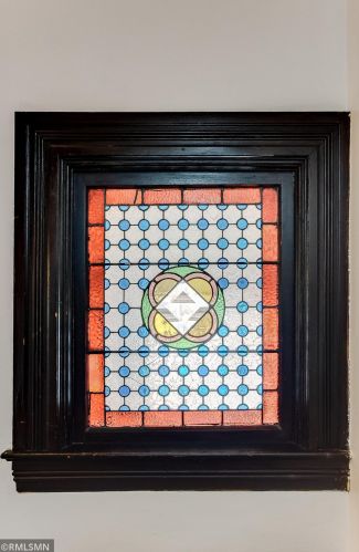 381 Case Ave, Saint Paul MN 55106-3527 exterior