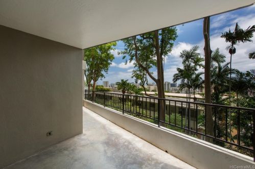 965 Prospect St, Honolulu HI  96822-3483 exterior