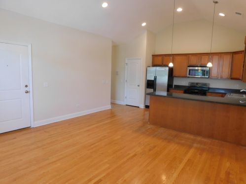 11148 Kedzie Ave, Chicago IL 60629-3532 exterior