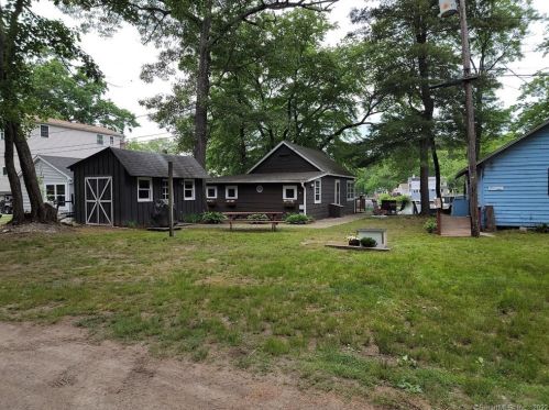 8 Arnold Ln, Killingly CT 06241-1515 exterior