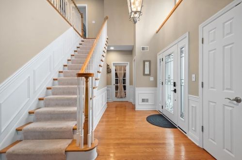 2419 Orchard Dr, Pittsburgh PA  15241-2542 exterior