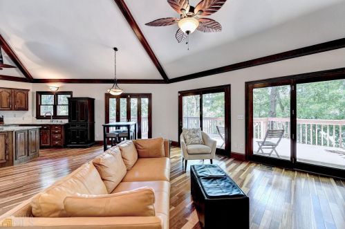 8388 Lake Dr, Lithonia GA  30039-5724 exterior