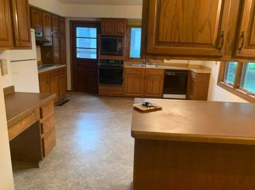 216 2 Ave, South Saint Paul MN 55075-3006 exterior