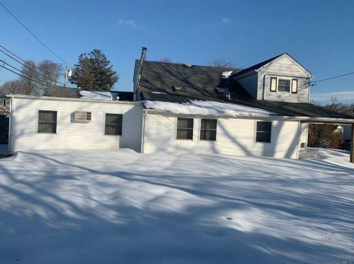 4 Dolly Dr, Commack NY 11725-2305 exterior