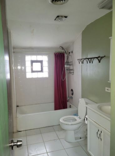 4850 Long Ave, Chicago IL 60638-1713 exterior