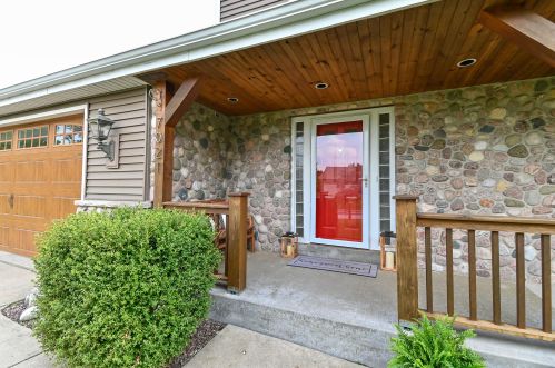 7021 Waterford Ave, Milwaukee WI  53220-2419 exterior