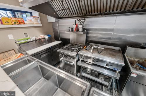 2652 Alder St, Philadelphia PA 19148-4908 exterior