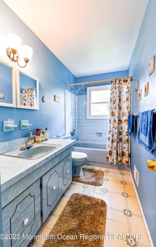 14 Bryant Dr, Jackson Twp NJ exterior