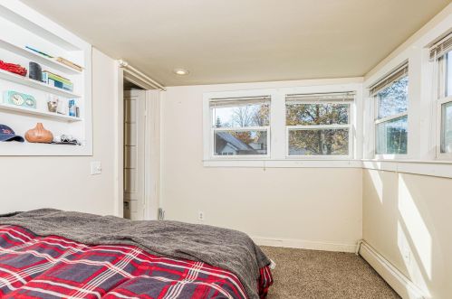 41 Ct St, Dover NH 03820-4108 exterior