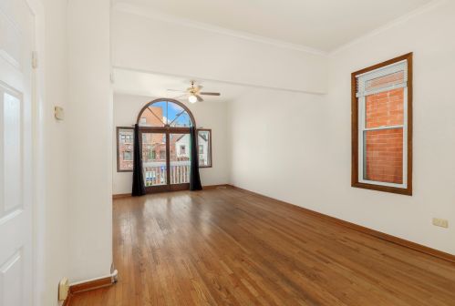 2532 Ashland Ave, Chicago, IL 60608-5321