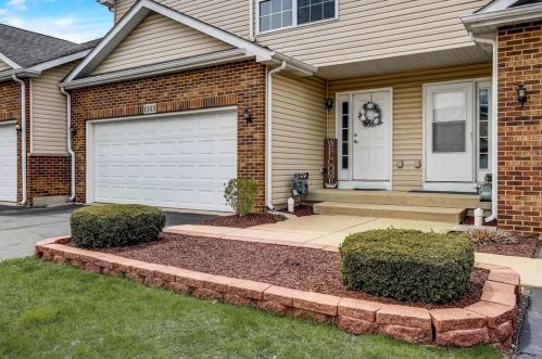 1513 Scarlett Way, Bull Valley, IL 60098-4329