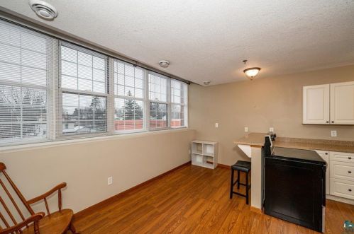 35 2nd St, Duluth MN 55810-2195 exterior