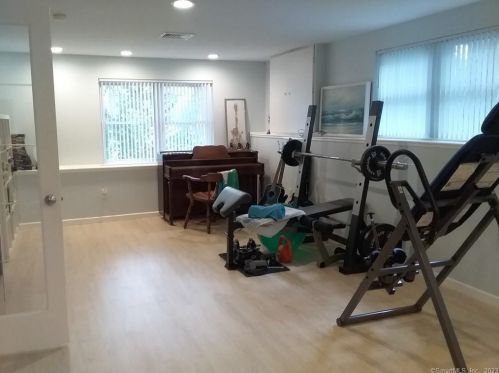 54 Franklin Ave, Derby CT 06418-2227 exterior