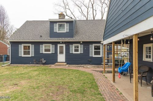 708 Jenks Blvd, Kalamazoo, MI 49006-3075