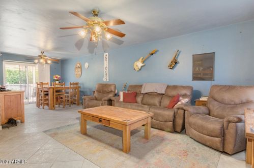 5743 38 Dr, Phoenix AZ 85053-2811 exterior