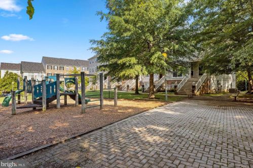 11306 King George Dr, Silver Spring MD  20902-4443 exterior