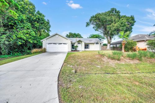 383 Film Ave, Fort Pierce, FL 34953-5968