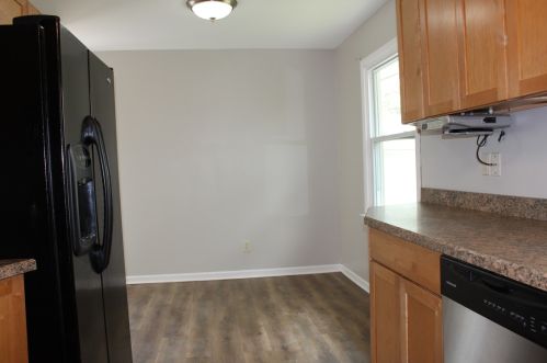 1943 Belaire Ln, Bull Valley IL 60098-2518 exterior