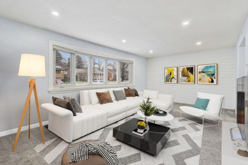 658 Presque Isle Dr, Pittsburgh PA  15239-2652 exterior