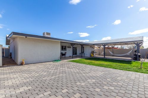 2628 46 Ave, Phoenix AZ 85031-3720 exterior