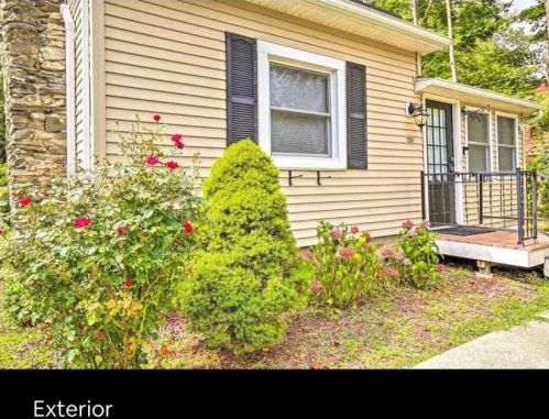 33 Eastern Pkwy, Poughkeepsie NY  12603-1508 exterior